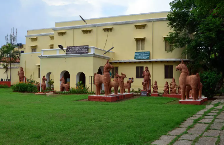 Wellington Lodge, Mysuru (Mysore), Karnataka - Vushii.com